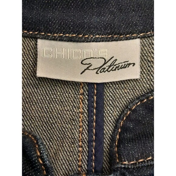 Chico’s Platinum Sz L Blue Dark Wash Denim Jacket - Pockets Covered Buttons NWOT - Picture 8 of 16
